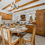빌라 E-villa Vintage Istria With Heated And Covered Pool Cabrunici