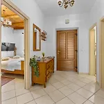 빌라 E-villa Vintage Istria With Heated And Covered Pool *