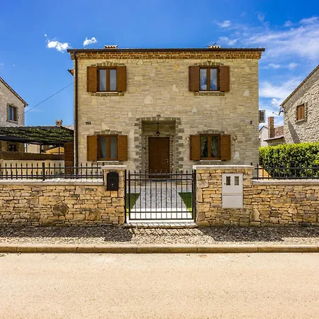 E-villa Vintage Istria With Heated And Covered Pool 빌라