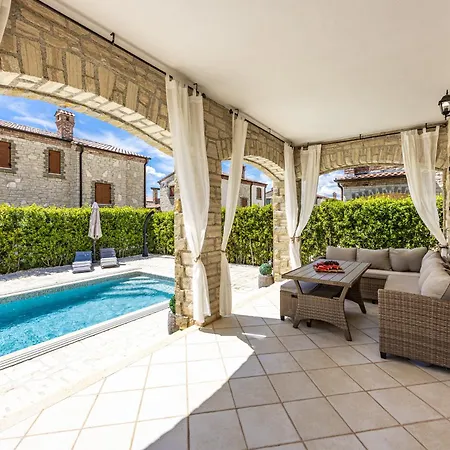 E-villa Vintage Istria With Heated And Covered Pool * Cabrunici