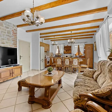 Vila E-villa Vintage Istria With Heated And Covered Pool