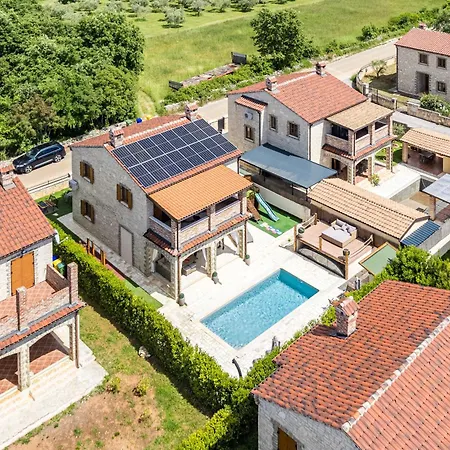 E-villa Vintage Istria With Heated And Covered Pool *